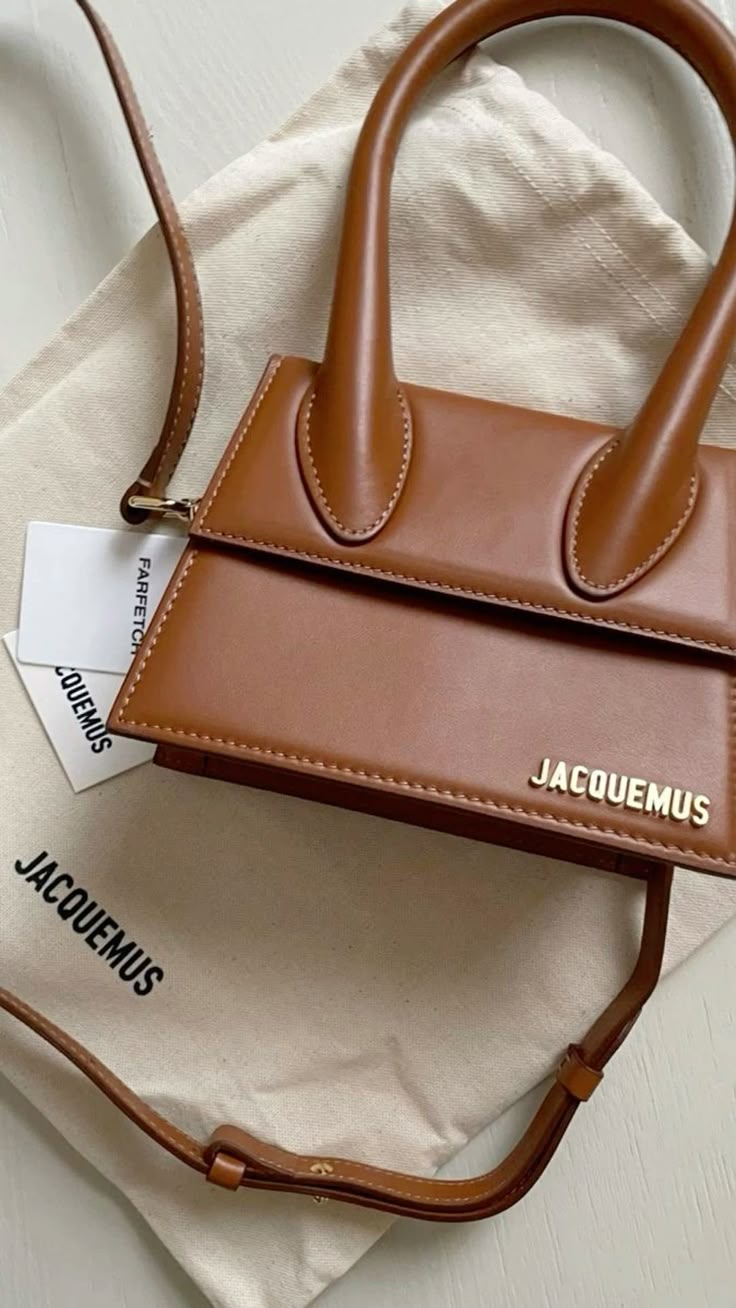 Jacquemus Le Chiquito Moyen Light Brown