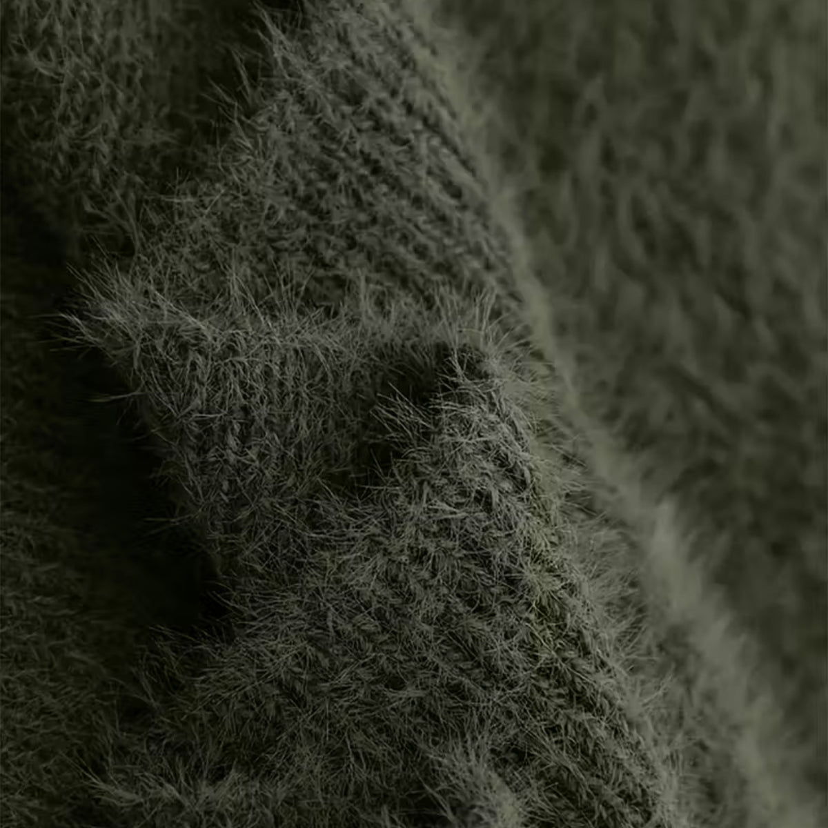 CRACKLINE — SWEATER