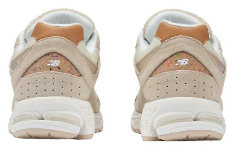 New Balance 2002R Sandstone
