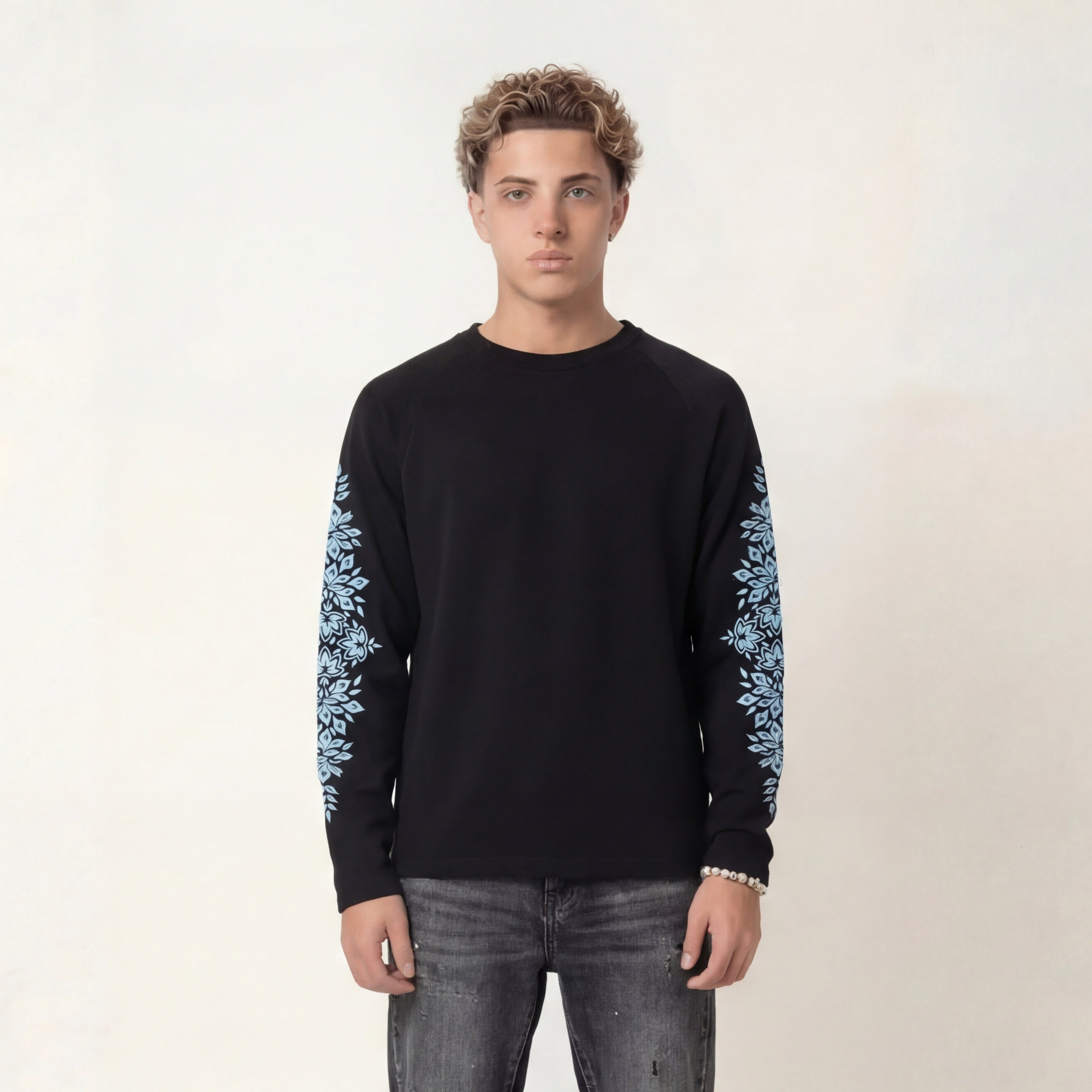 BLOOM MOTIF — TEE