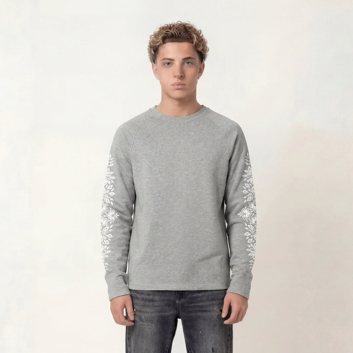 BLOOM MOTIF — LONGSLEEVE