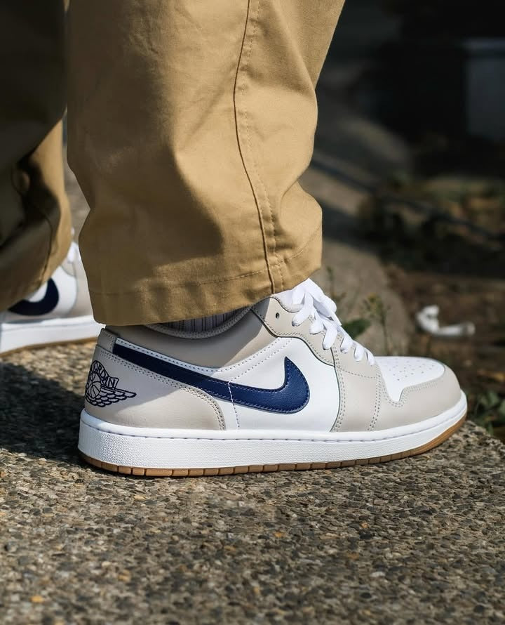 Jordan 1 Low Midnight Navy Neutral Grey