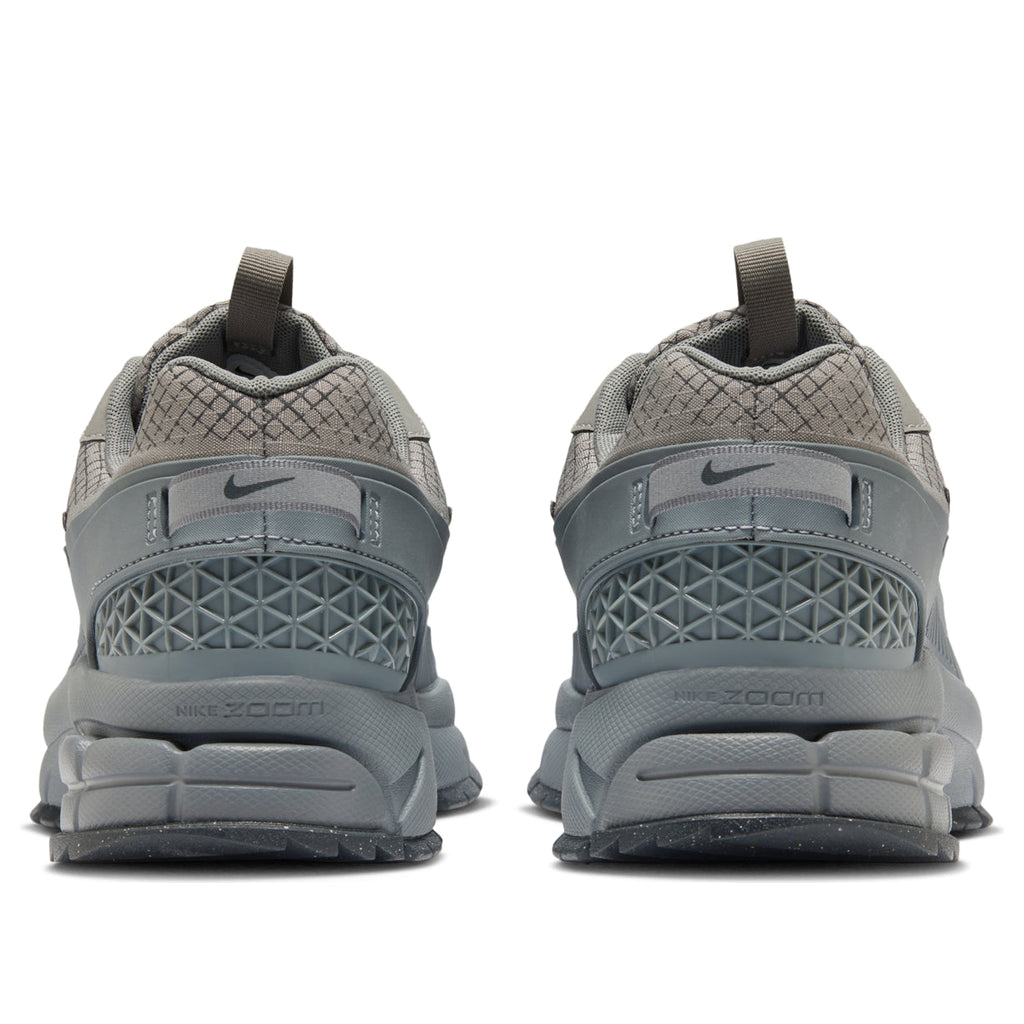 Nike Zoom Vomero 5 Roam Metallic Platinum