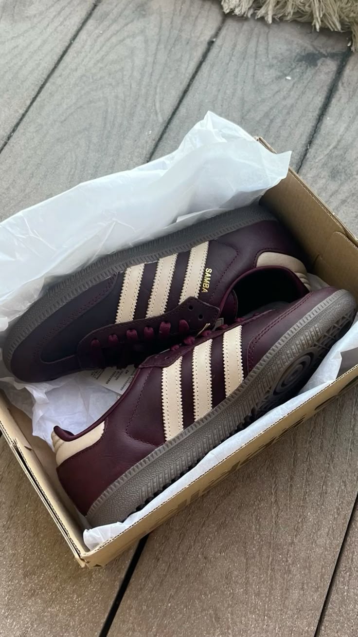 Adidas Samba OG Maroon Crystal Sand
