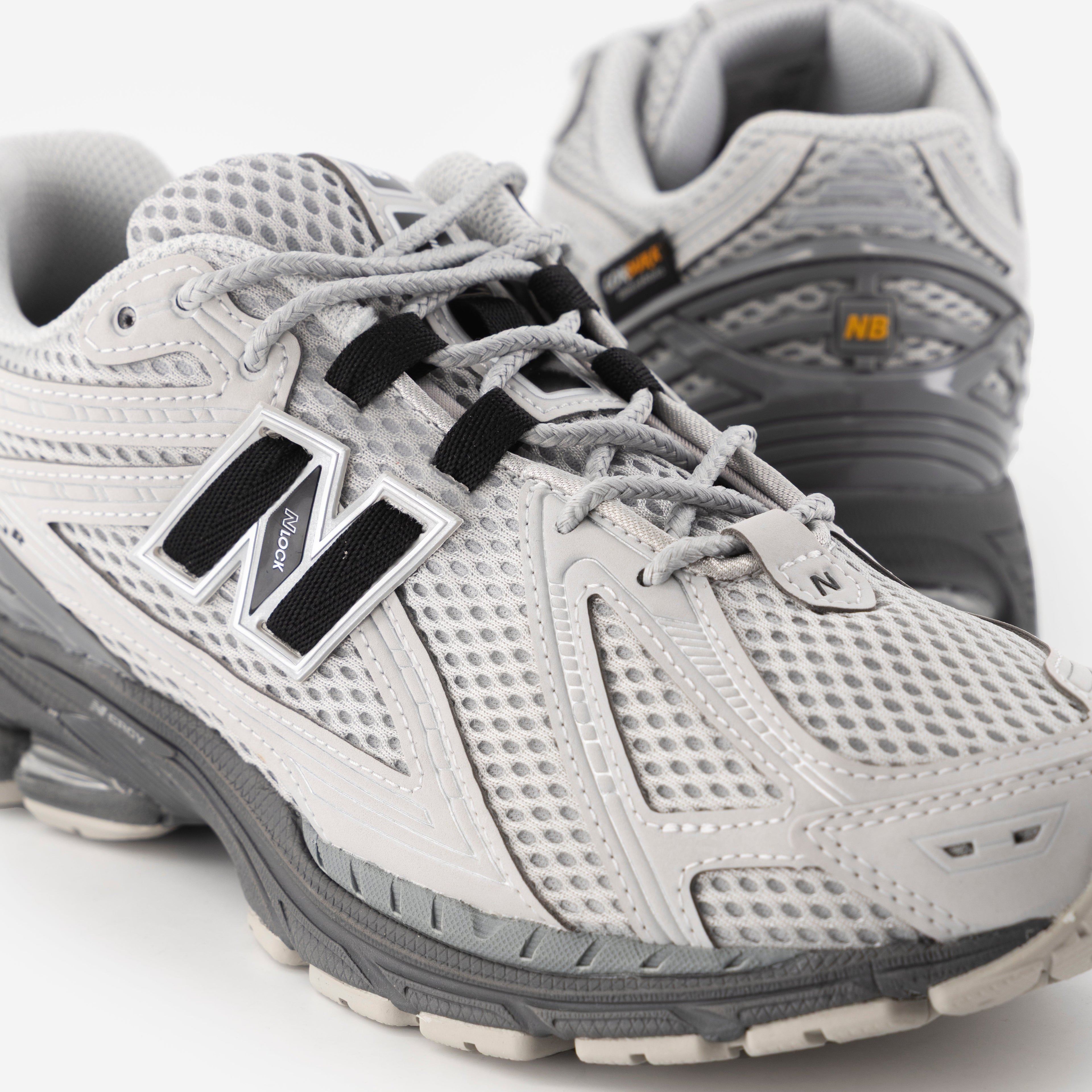 New Balance 1906R Cordura Grey Black