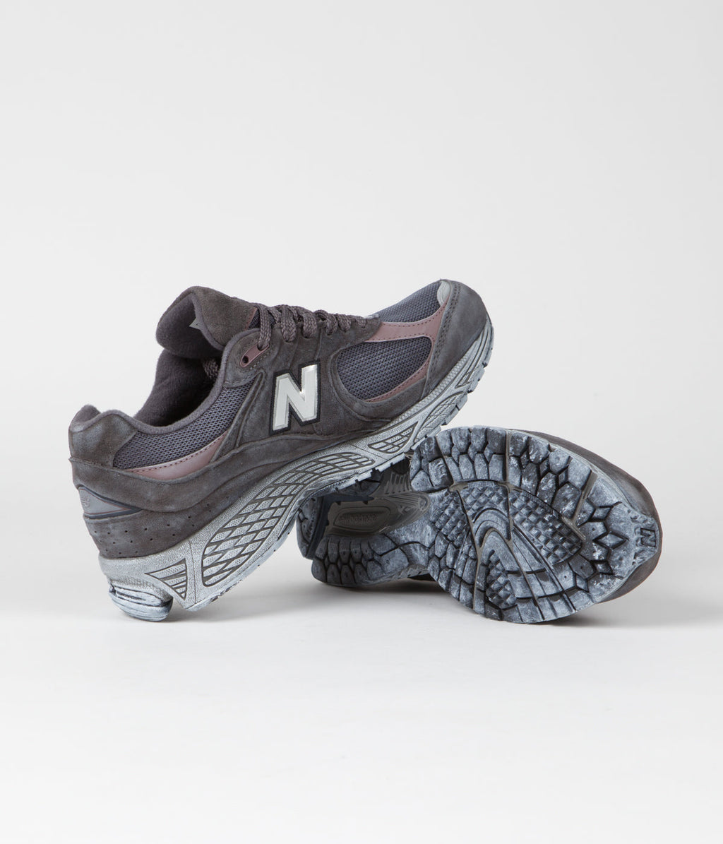 New Balance 2002R Gore-Tex Magnet Mood Indigo
