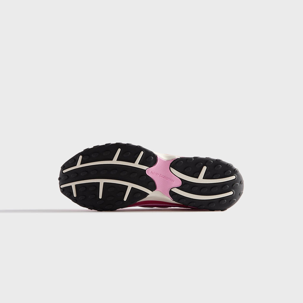 New Balance 204L Kith Pink