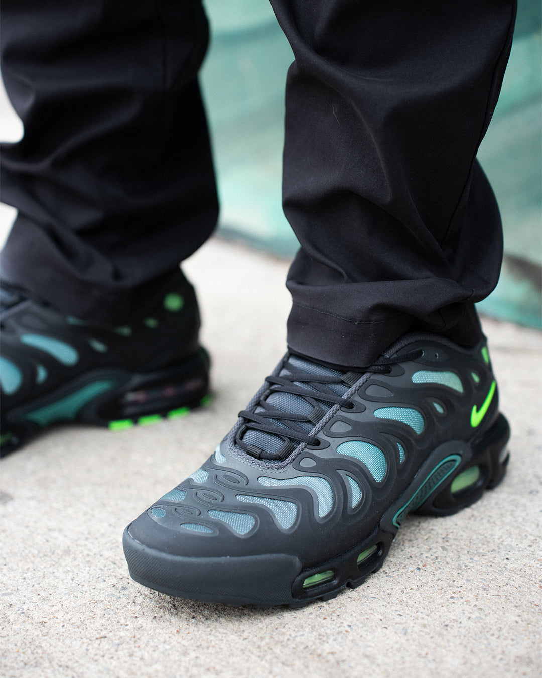 Nike Air Max Plus Drift Black Volt