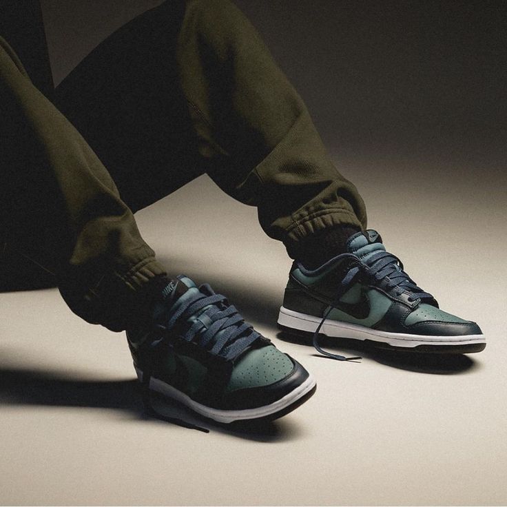 Nike Dunk Low Armory Navy