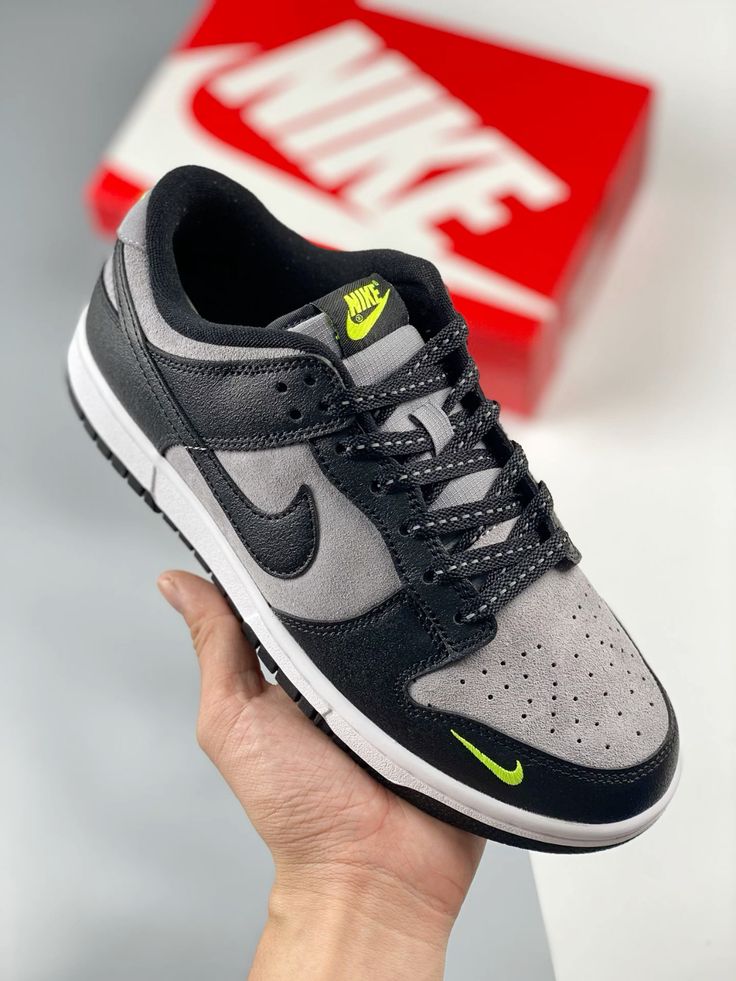 Nike Dunk Low Black Grey Green Strike