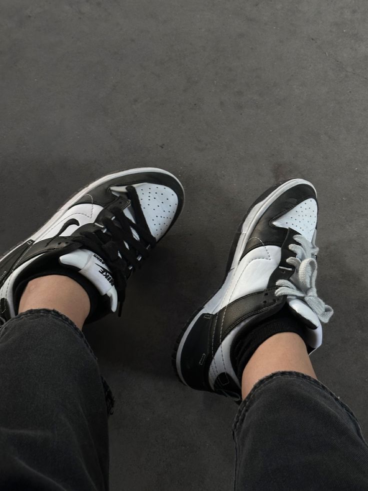Nike Dunk Low Disrupt 2 Panda