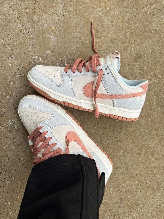 Nike Dunk Low Fossil Rose