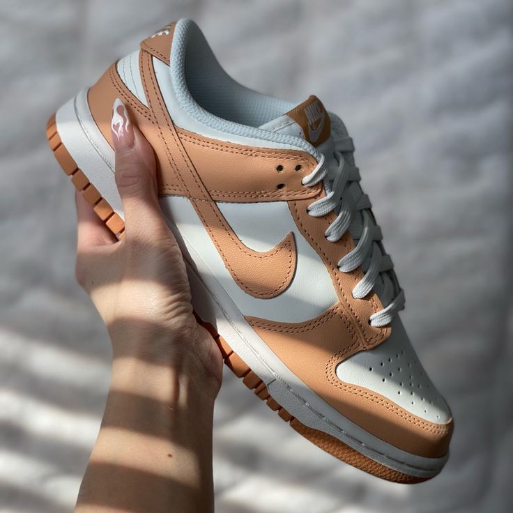 Nike Dunk Low Harvest Moon
