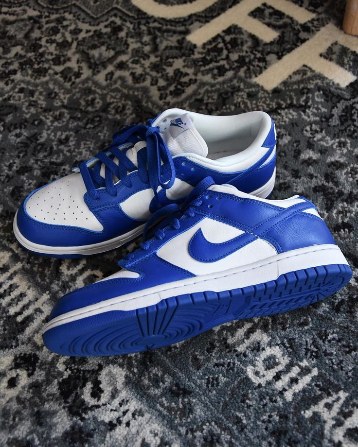 Nike Dunk Low Kentucky
