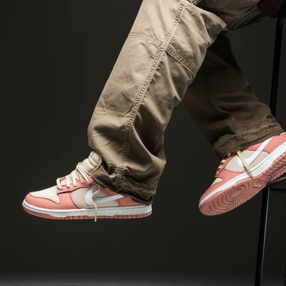 Nike Dunk Low Red Stardust Sanddrift