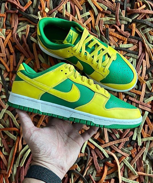 Nike Dunk Low Reverse Brazil