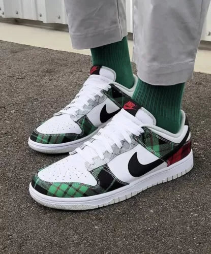 Nike Dunk Low Tartan Plaid
