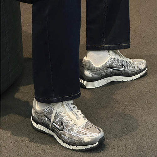 Nike Unisex Sneakers P-6000 Metallic Silver
