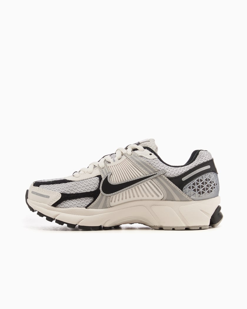 Nike Unisex Sneakers Zoom Vomero 5 Photon Dust Black