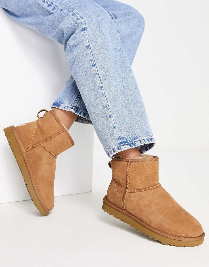 UGG Women's Boots Classic Mini II Chestnut
