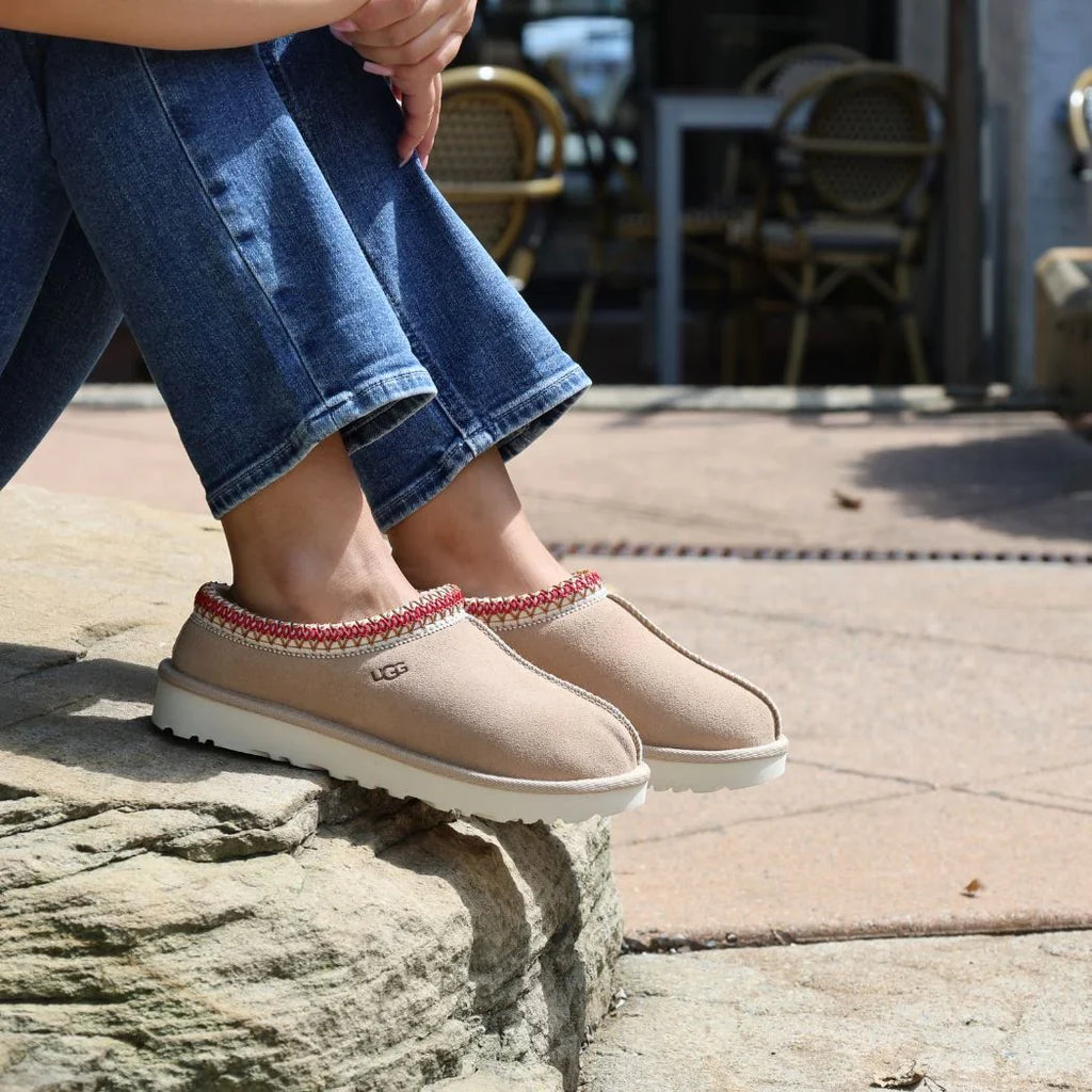UGG Tasman Slipper Sand Dark Cherry