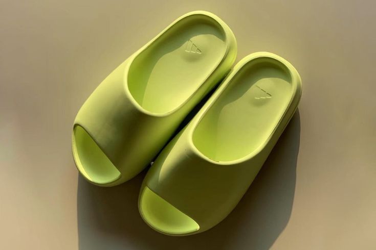 Adidas Yeezy Slide Glow Green