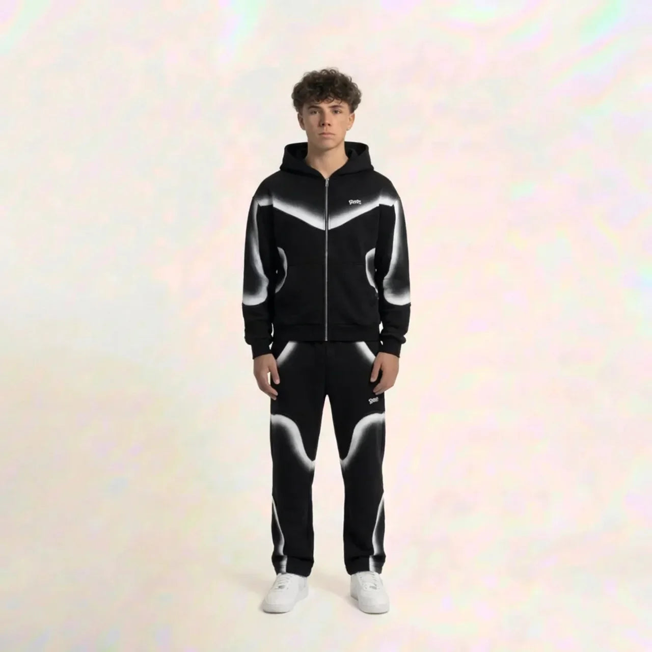 AURA | TRACKSUIT